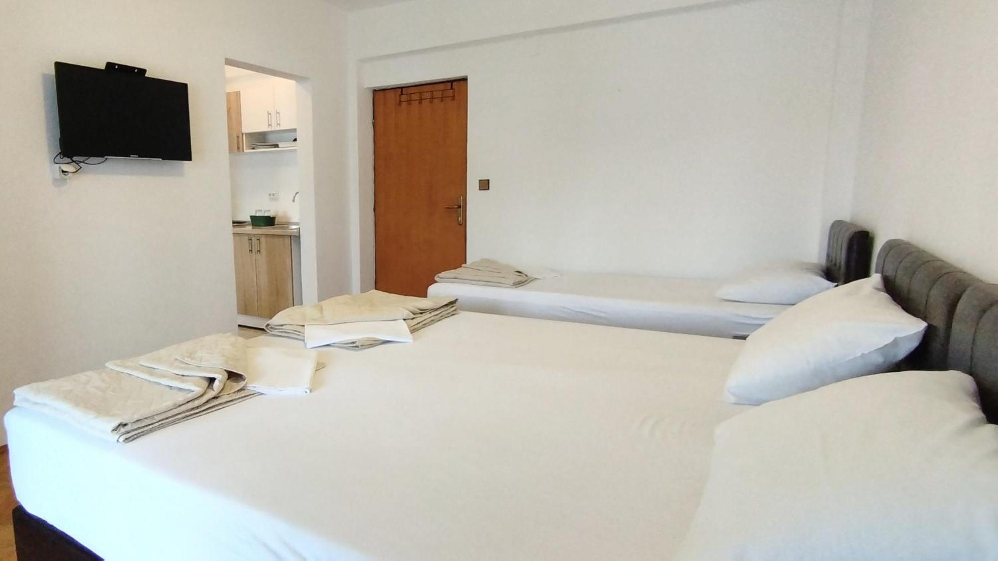 Villa Boka Sunrise Apartments Herceg Novi Room photo
